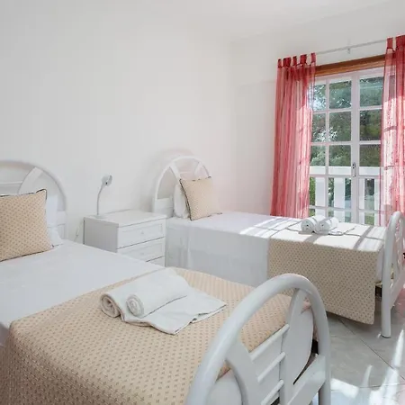 Ocean Solar Do Vau W/ Pool By Lovelystay Appartement
